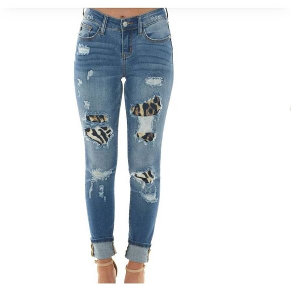 Judy Blue Medium Wash Distressed Skinny Jeans with Leopard Print Patch sz 1/25 - Picture 1 of 5